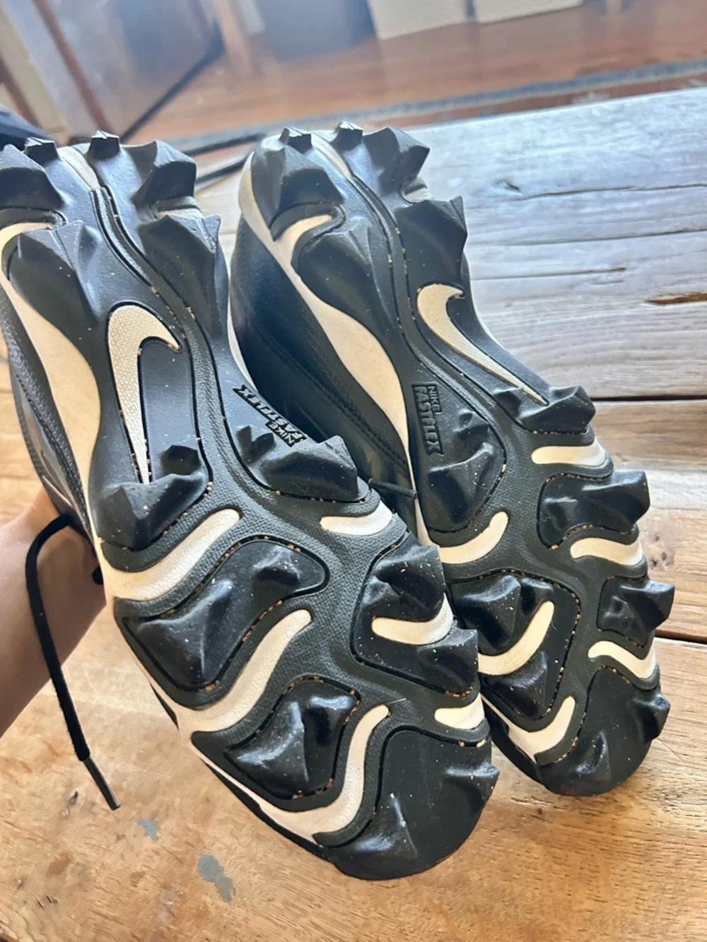 Nike Black menace shark 4 football Cleat Sneakers men’s size 9 GUC